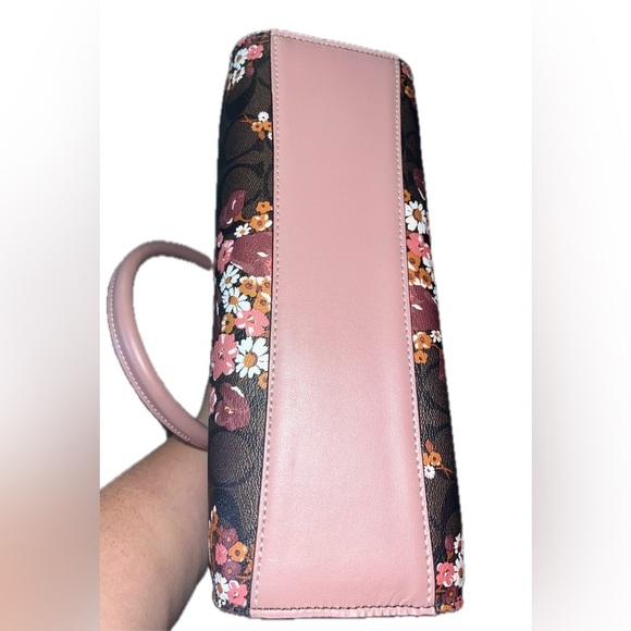 Coach New York Crossbody Sig Medley Bouquet Over Shoulder Handle Purse - Picture 7 of 9